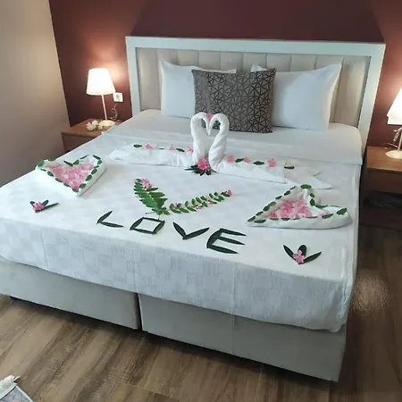 Secret Life Hotel ホテル